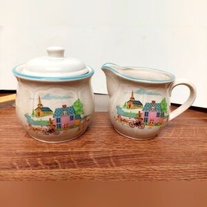 Vintage* Country Home Creamer and Sugar Bowl Set